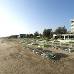 Imperial 3*
