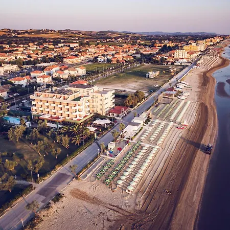 Imperial Hotel Marotta