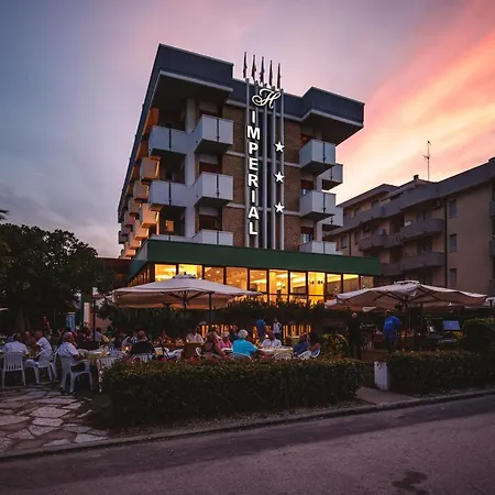 فندق Imperial 3*